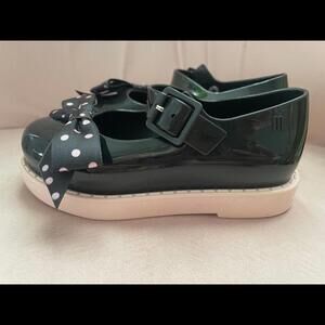 Mini Melissa Maggie Bow Size 9